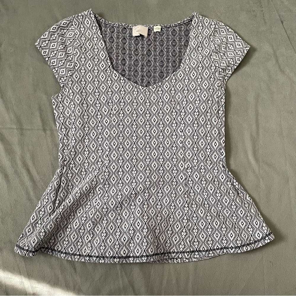 Anthropologie Postmark Black White Abstract Peplum Blouse EUC Size S